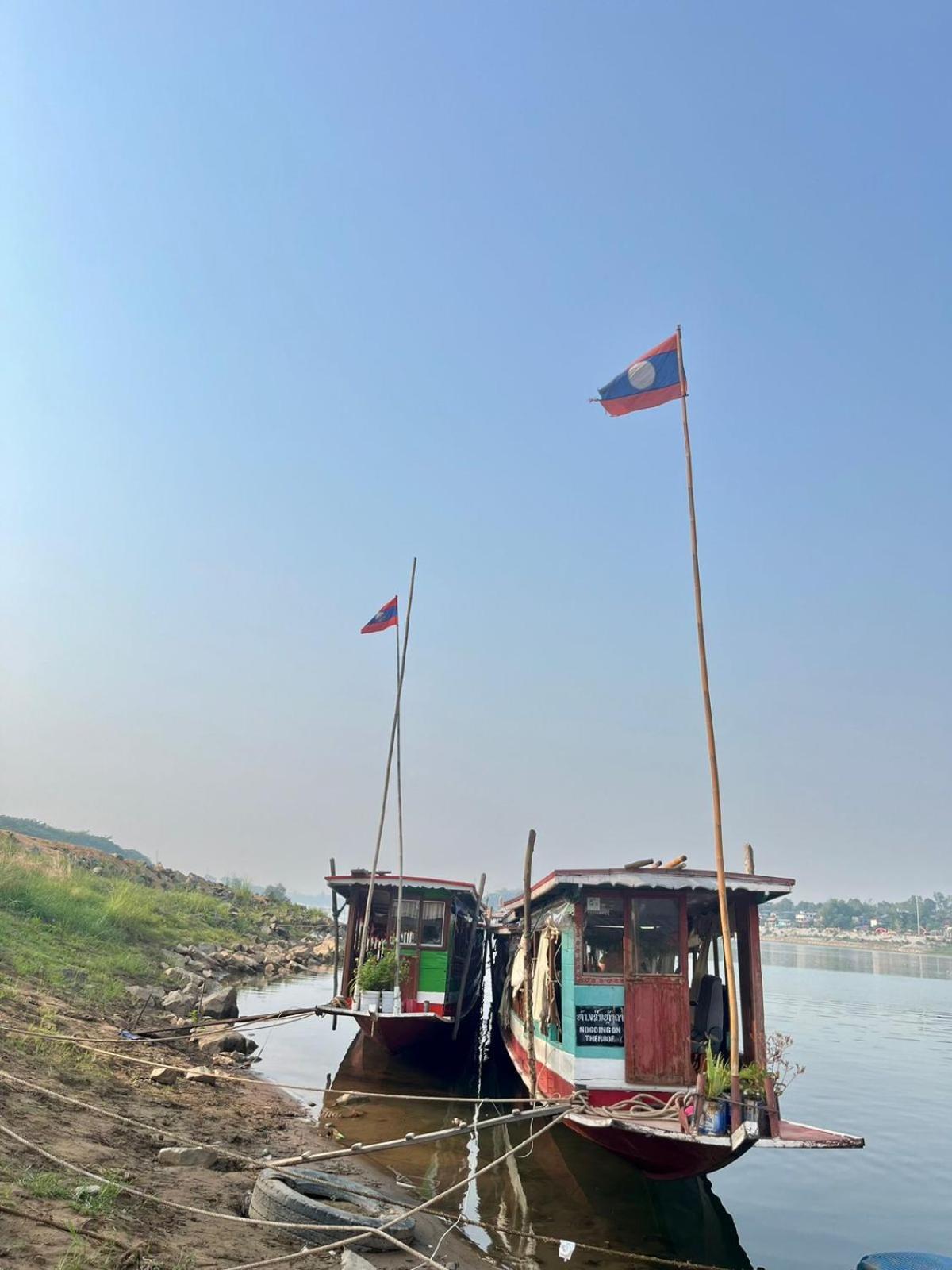 1 Min To Slow Boat Guesthouse Konekeo Esterno foto