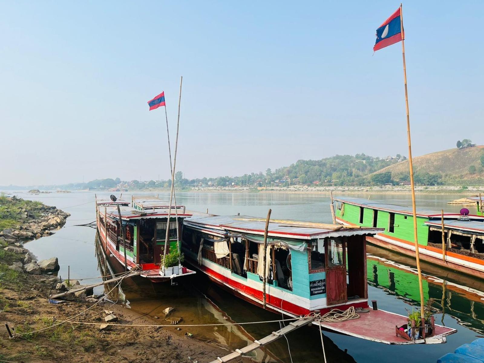 1 Min To Slow Boat Guesthouse Konekeo Esterno foto