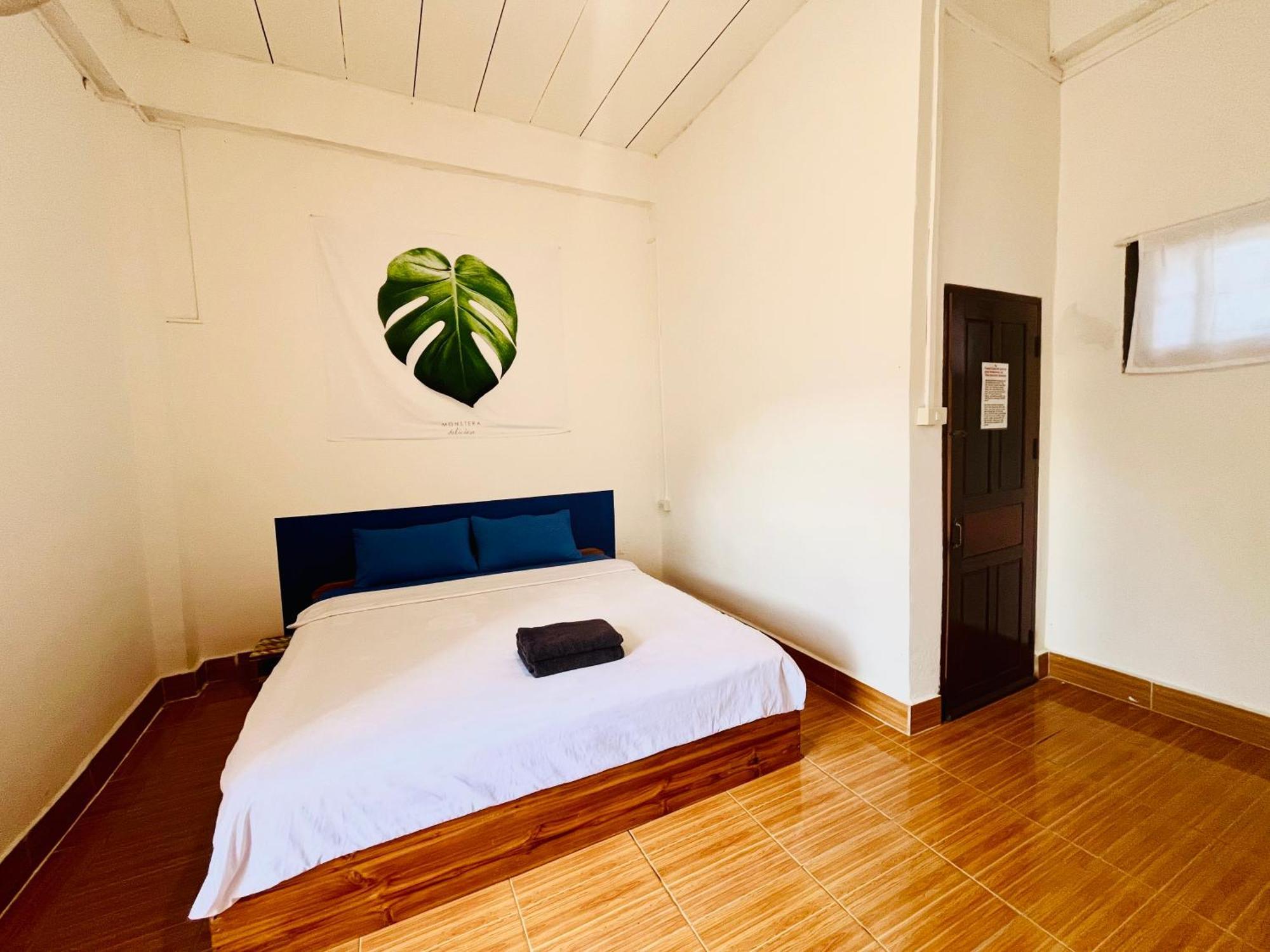 1 Min To Slow Boat Guesthouse Konekeo Esterno foto
